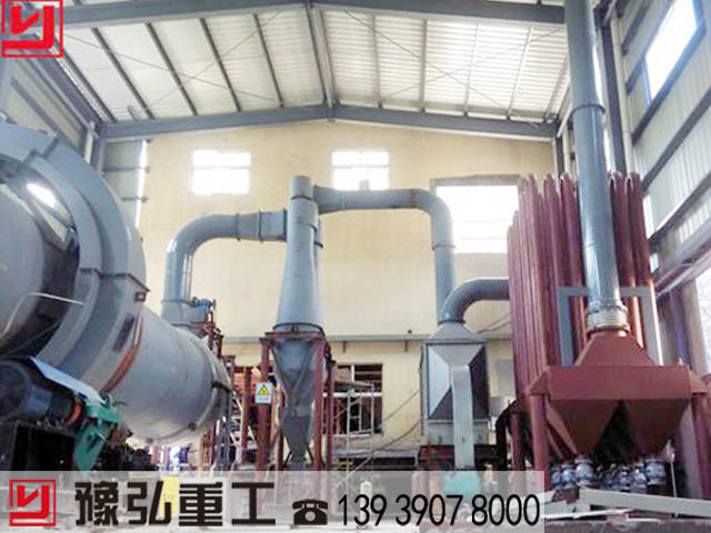 節(jié)能高產(chǎn)焙燒窯設(shè)備室內(nèi)生產(chǎn)線作業(yè)現(xiàn)場